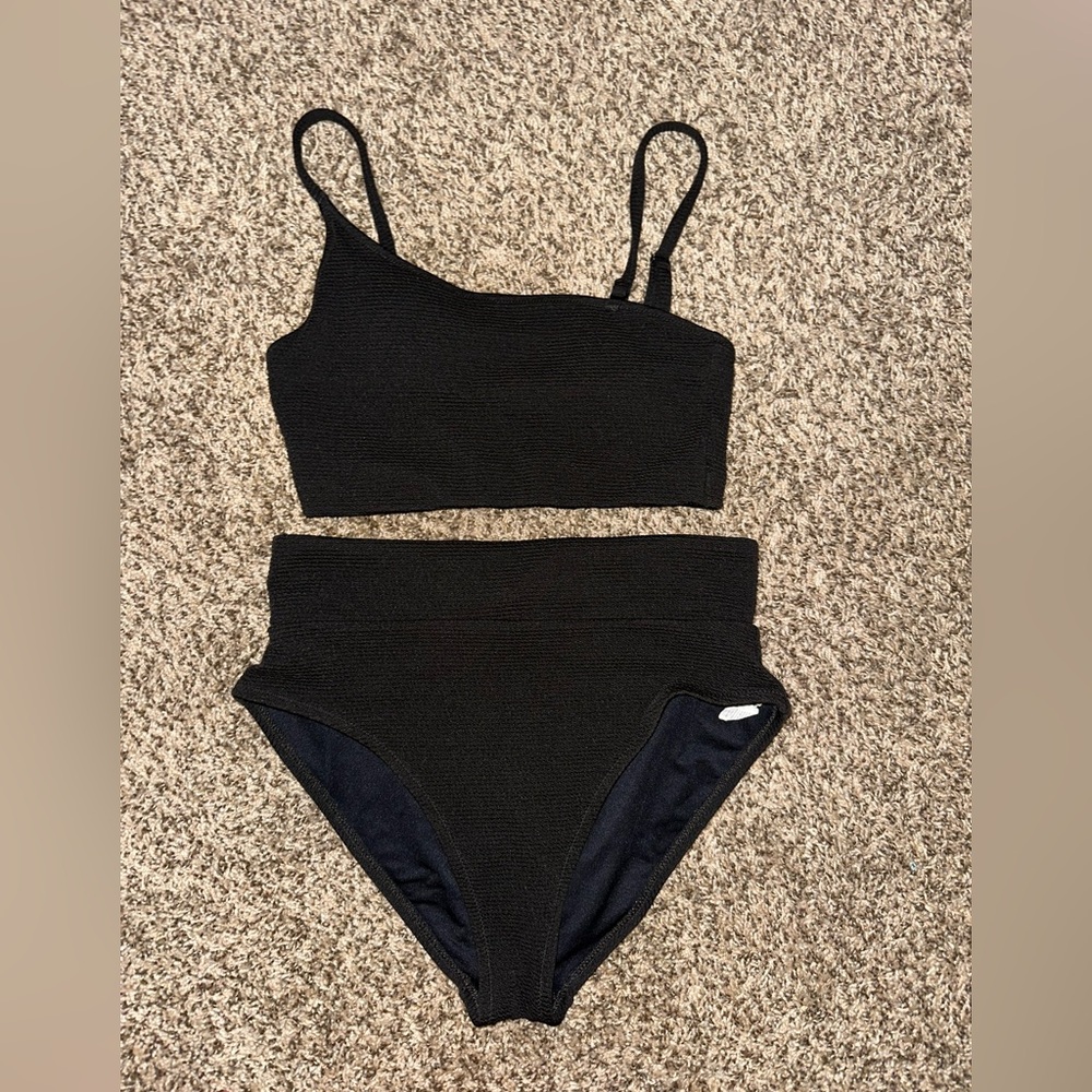 Old Navy Black angled straps swim suit. With high waisted bottoms